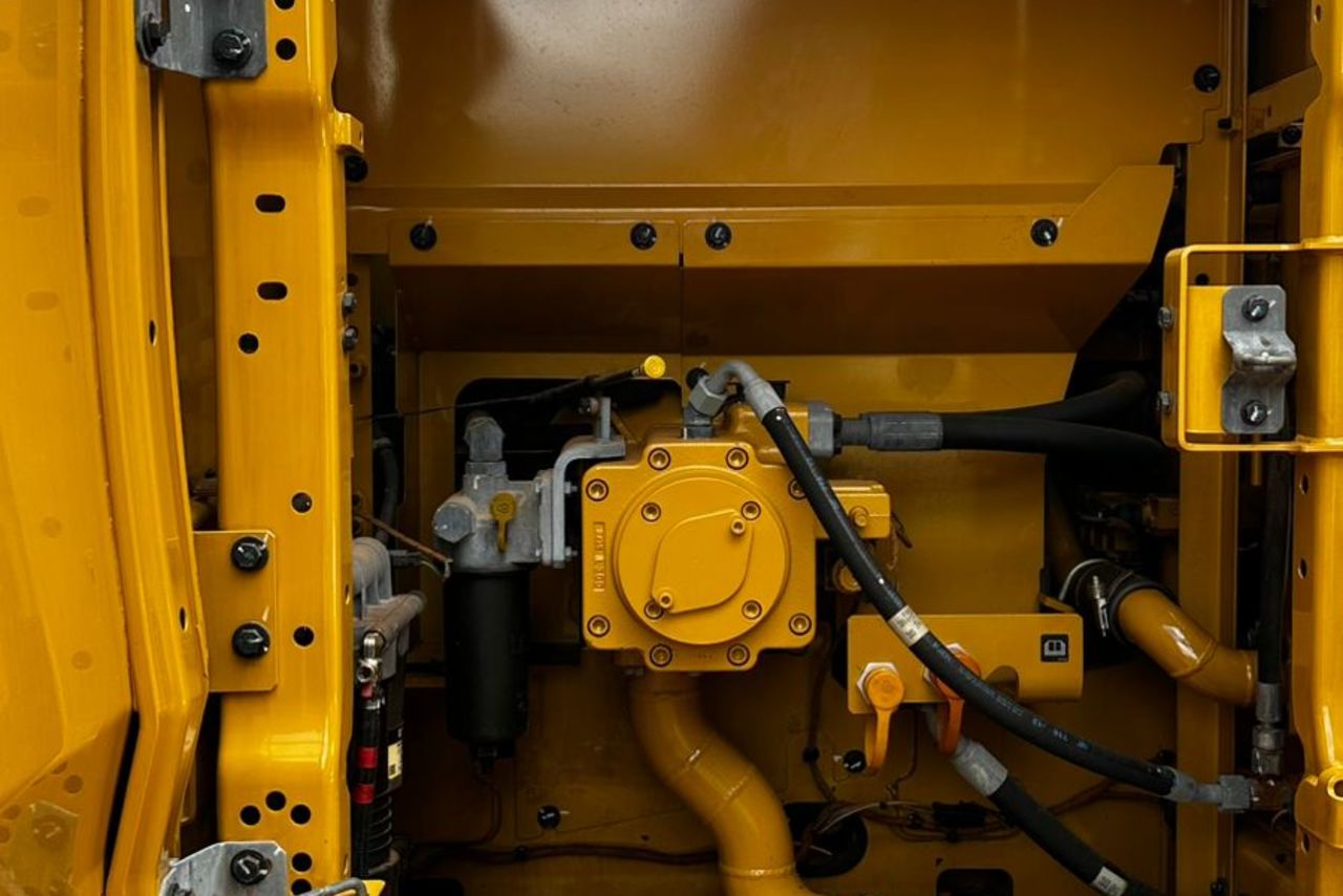 Caterpillar 320GC - 20/20 8