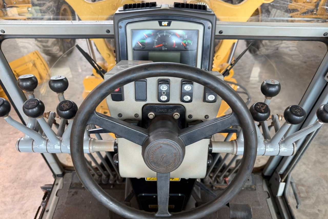 Caterpillar 140K - 19/19 14