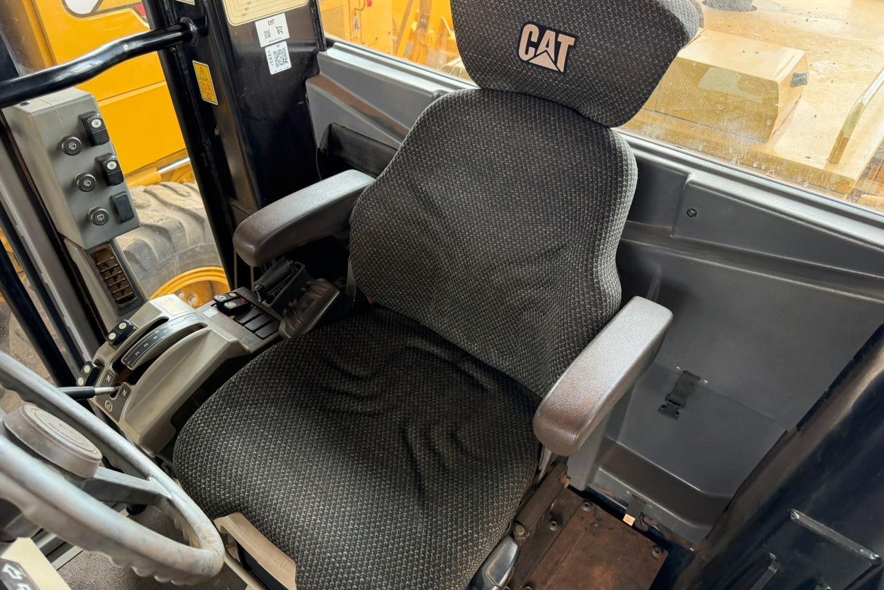Caterpillar 140K - 19/19 17