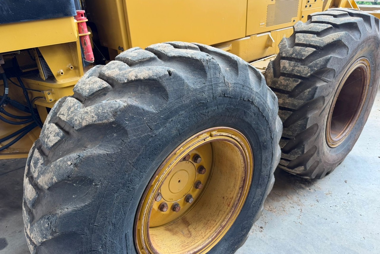 Caterpillar 140K - 19/19 20