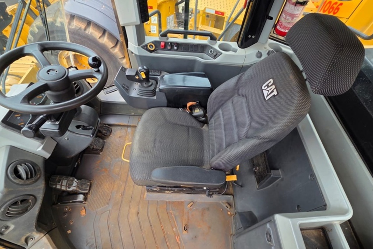 Caterpillar  966L - 22/22 5
