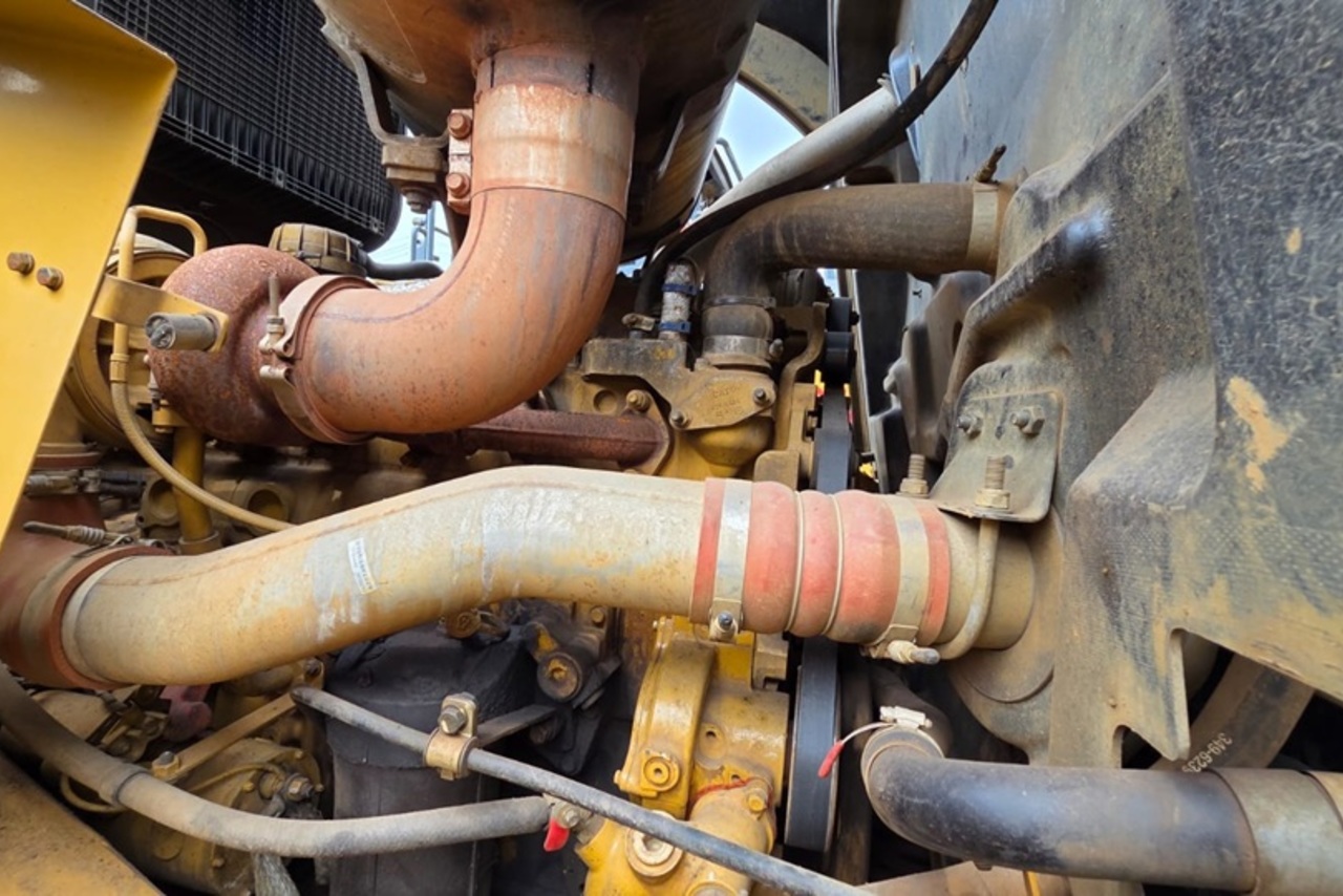 Caterpillar  966L - 22/22 6