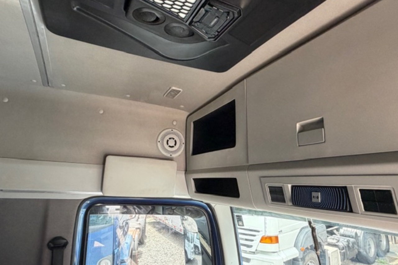 Volkswagen 24-280 E Constellation 6x2 - 22/23 8