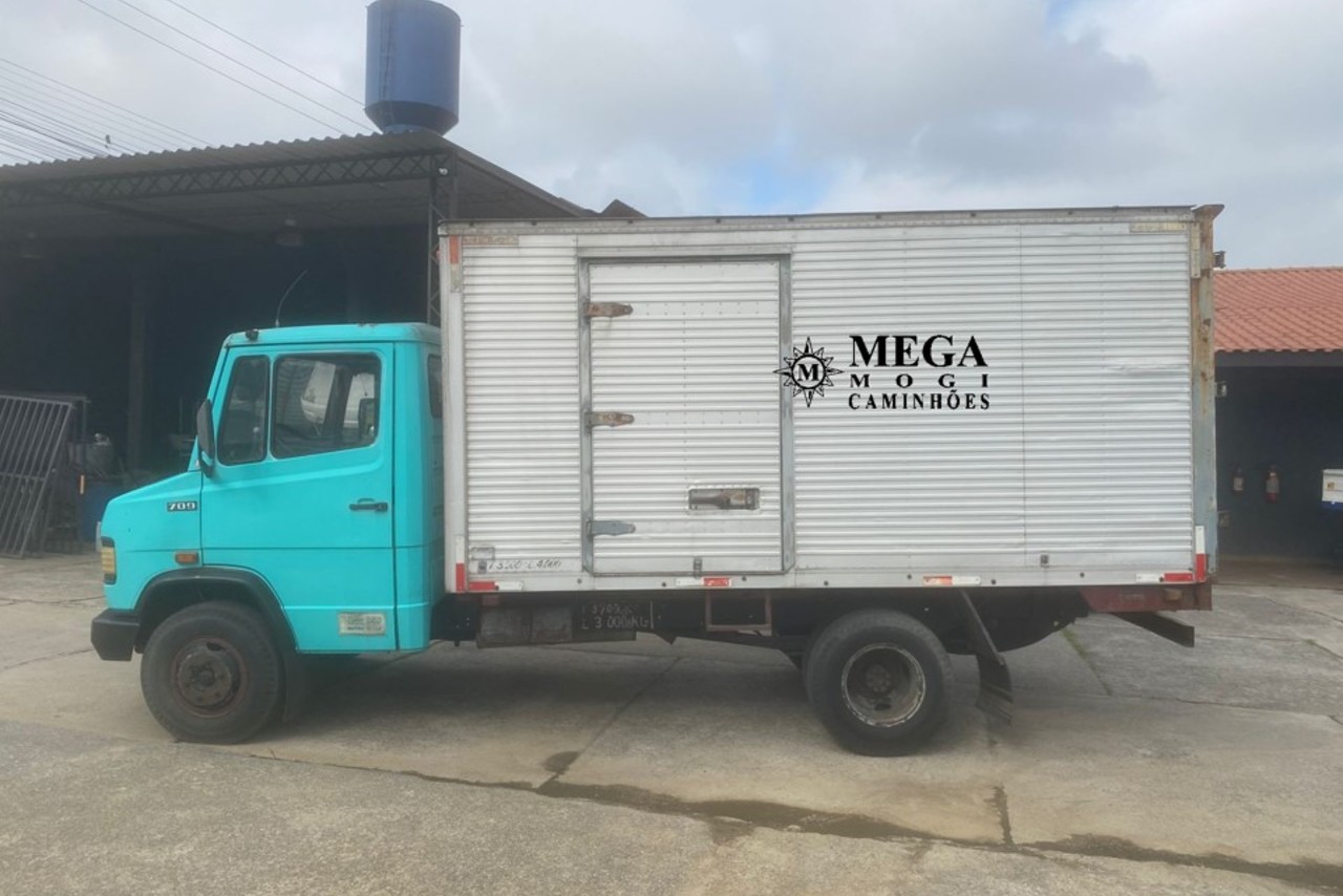 Mercedes Benz MB 709 - 91/92 9