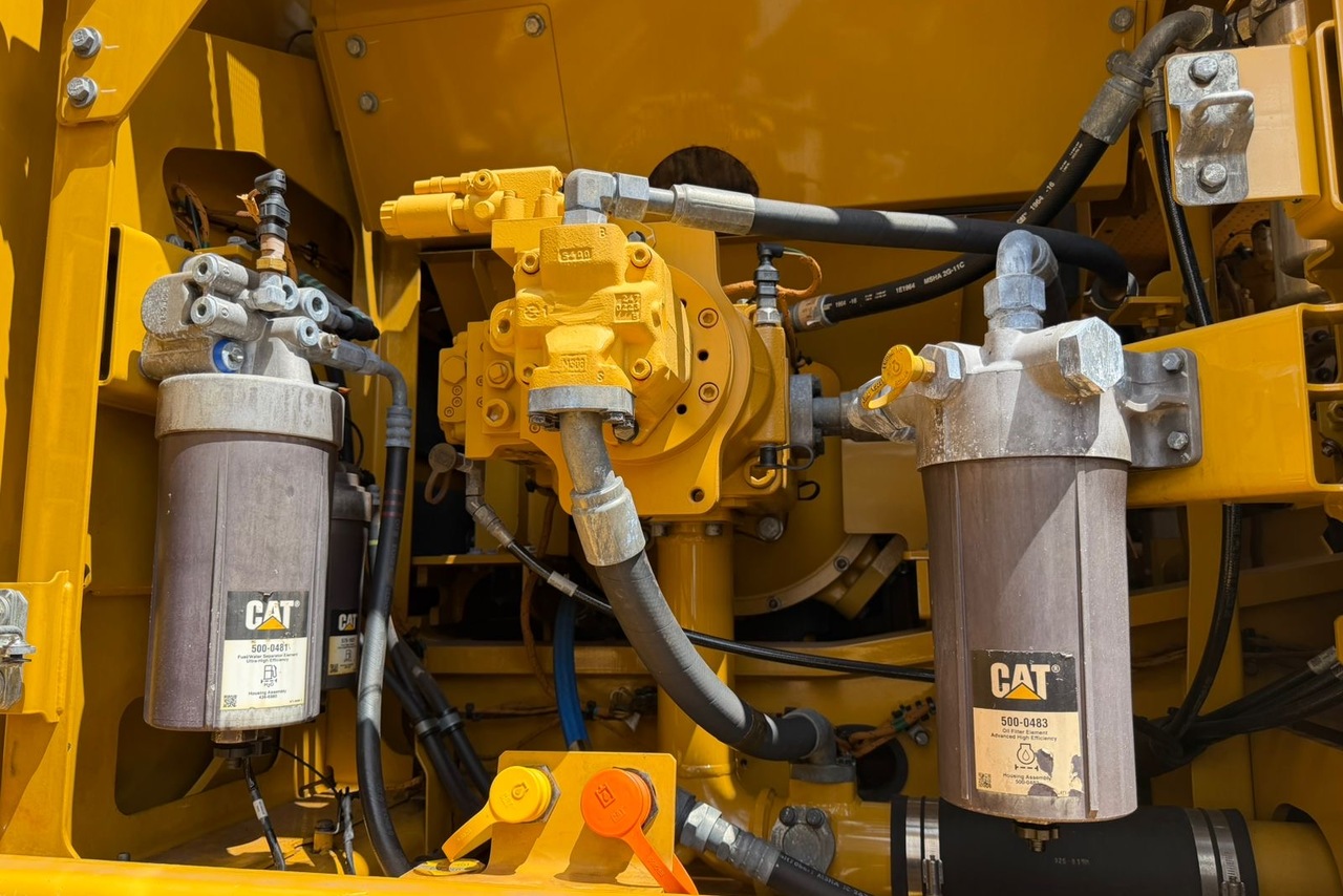 Caterpillar Outros - 23/23 8