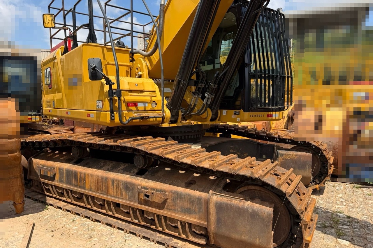 Caterpillar Outros - 23/23 13