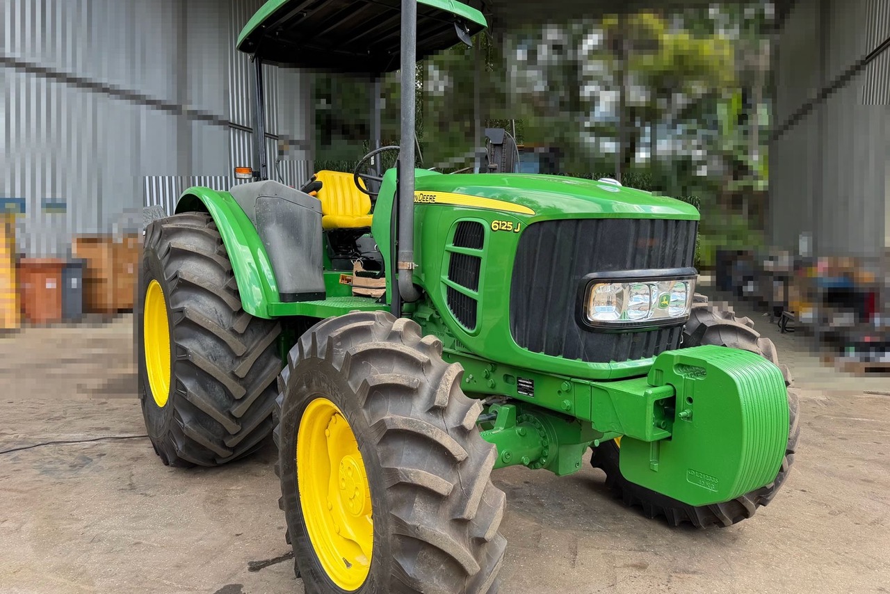 John Deere 6125J - 23/23 4