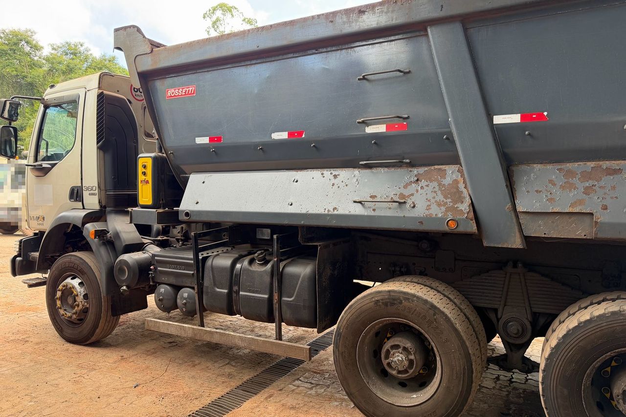 Volvo VM360 - 24/24 7