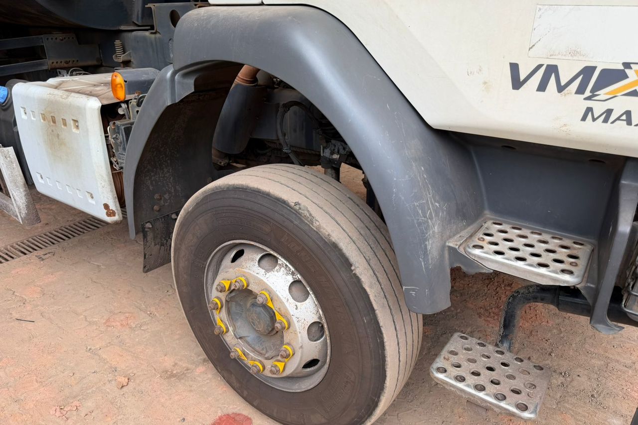 Volvo VM360 - 24/24 16