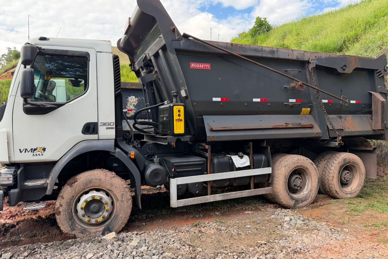 Volvo VM360 - 24/24 11
