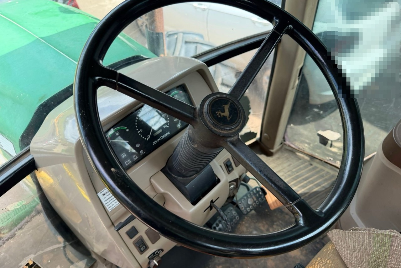 John Deere 6125J -  7