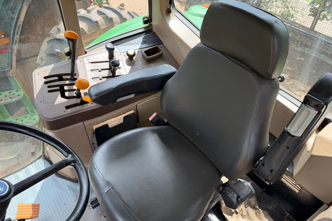 John Deere 6110J - 14/14 10