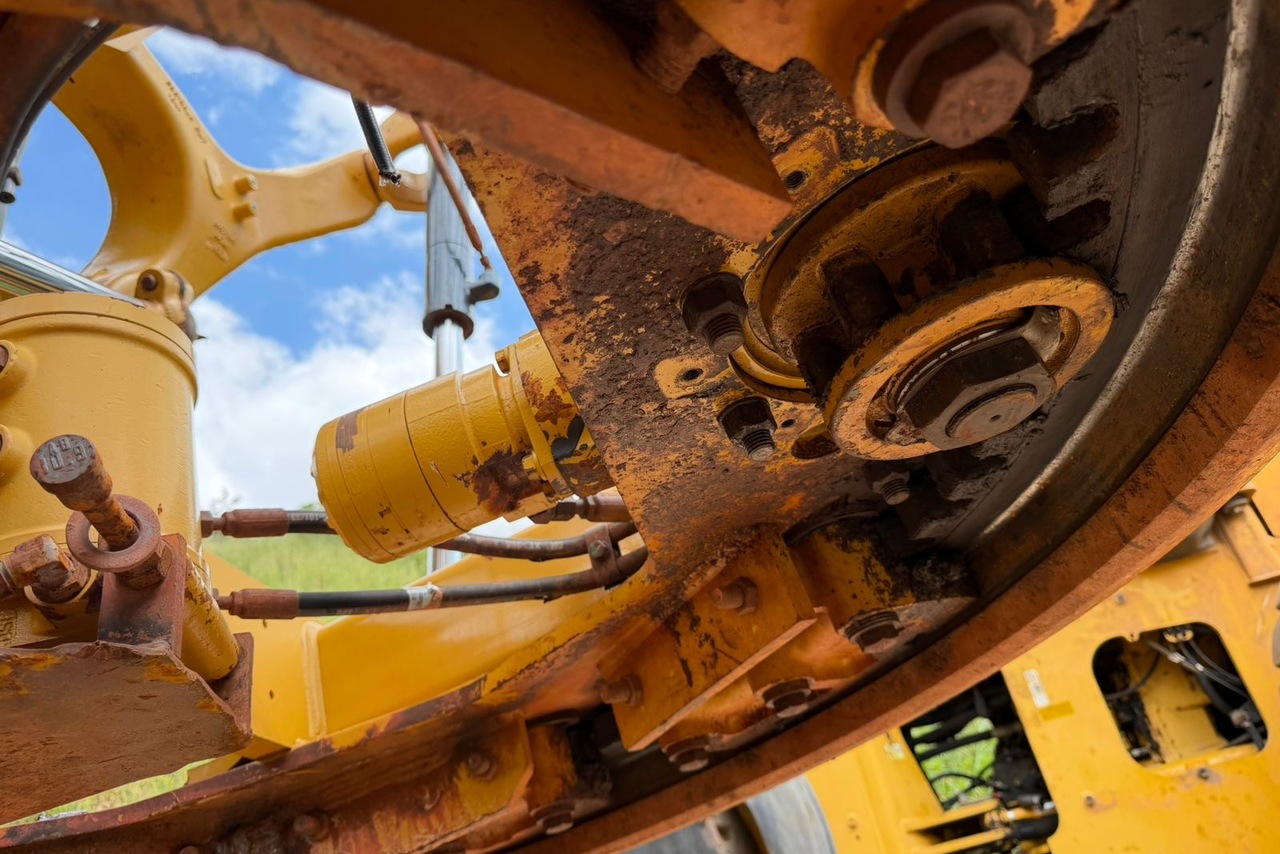 Caterpillar 140K -  5