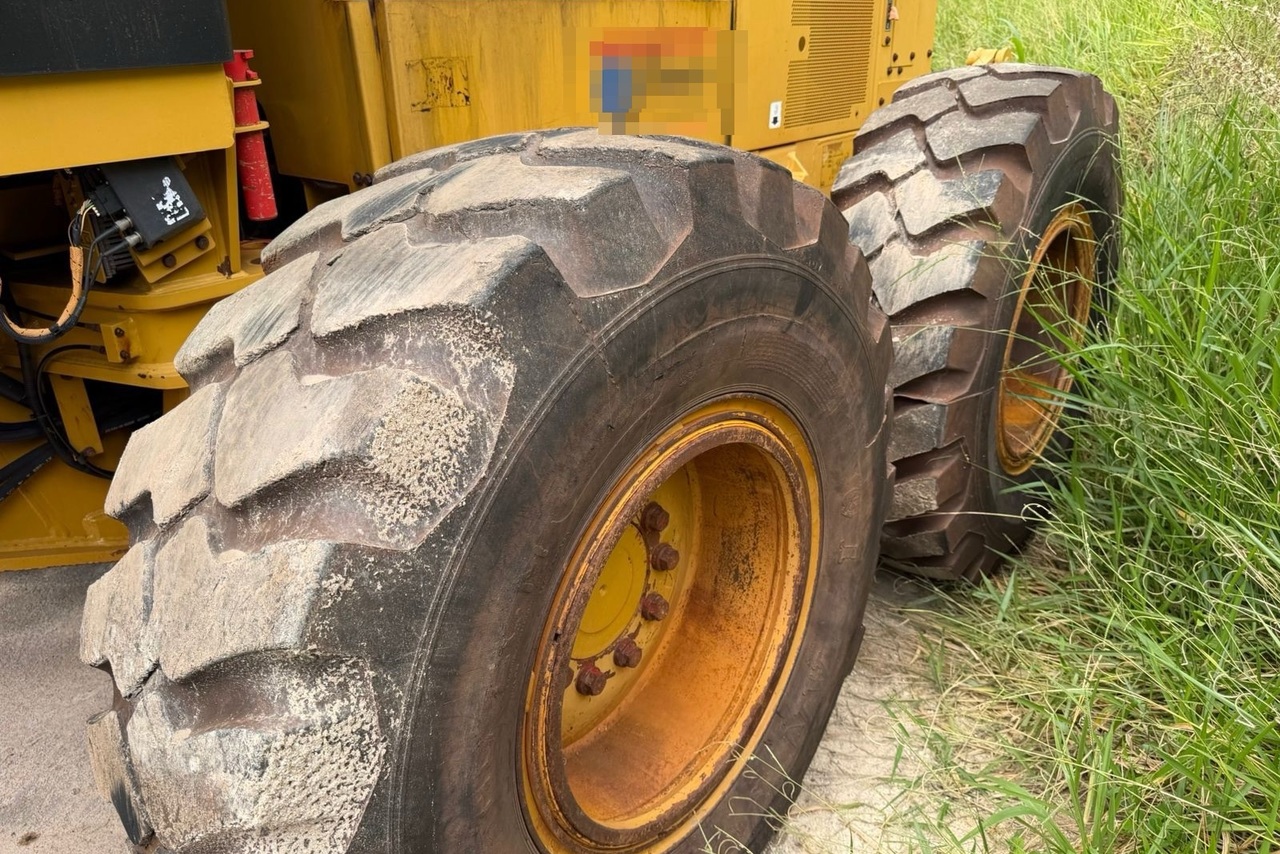 Caterpillar 140K -  10