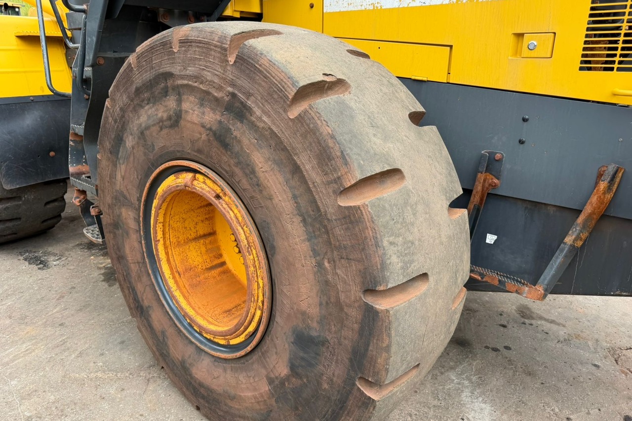 Komatsu WA380 -  2