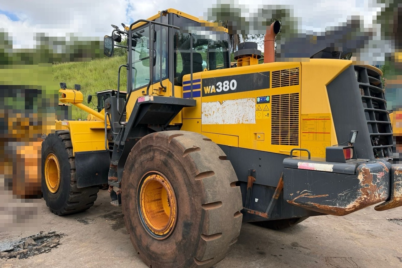 Komatsu WA380 -  3