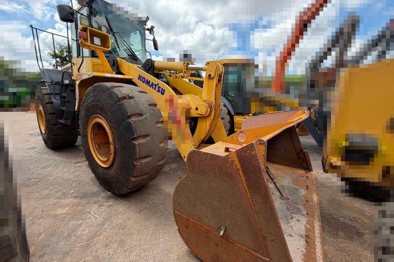 Komatsu WA380 -  7