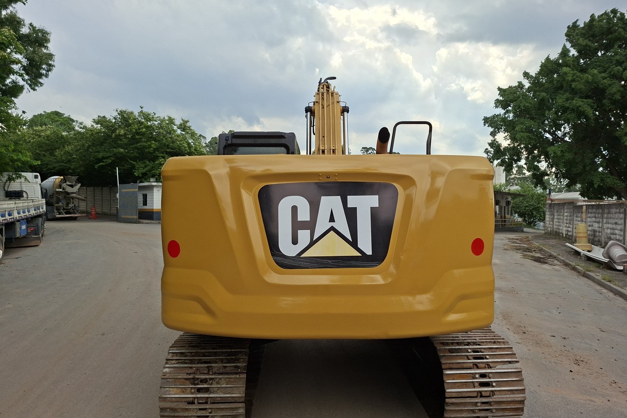 Caterpillar  320 - 18/18 4