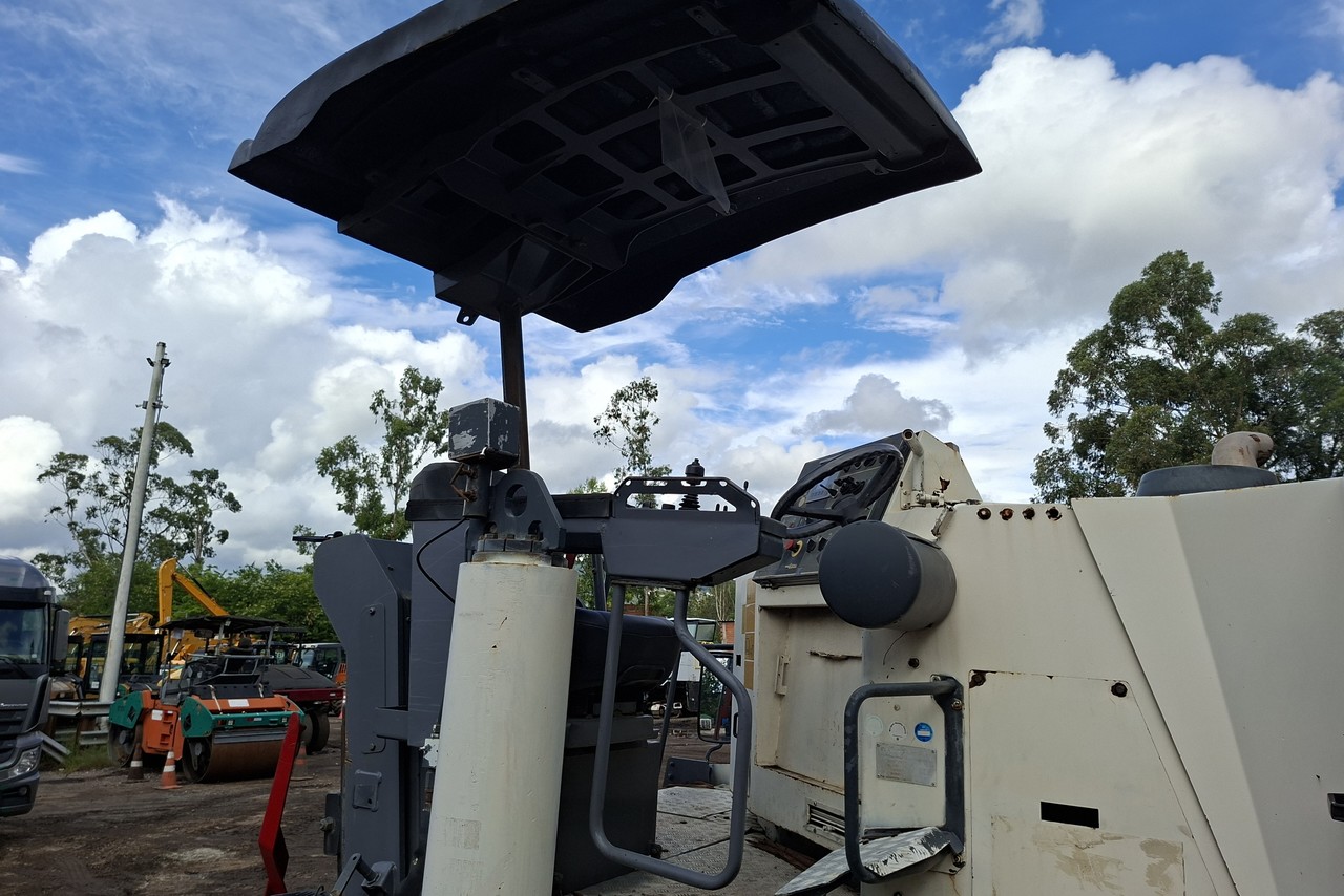 Wirtgen W100F - 10/10 11