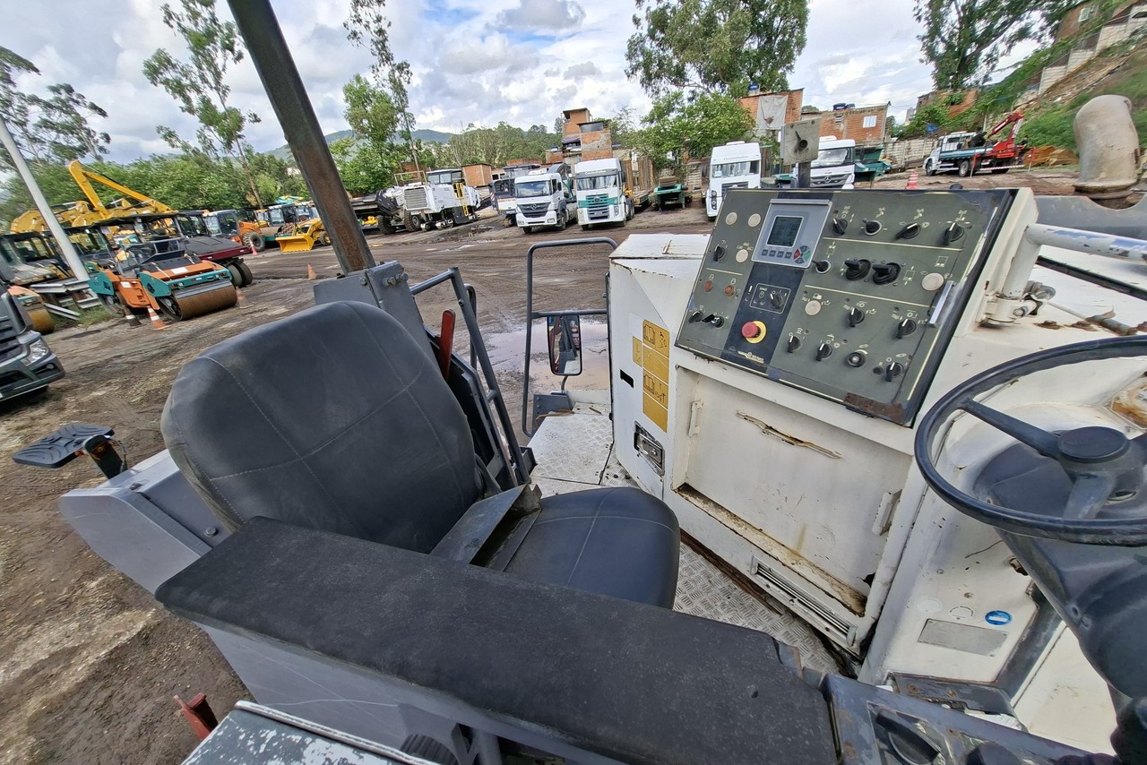 Wirtgen W100F - 10/10 13