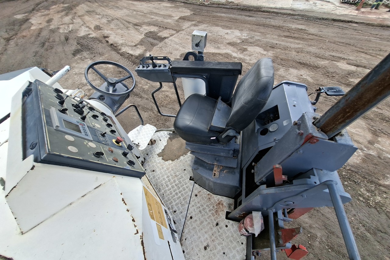 Wirtgen W100F - 10/10 17