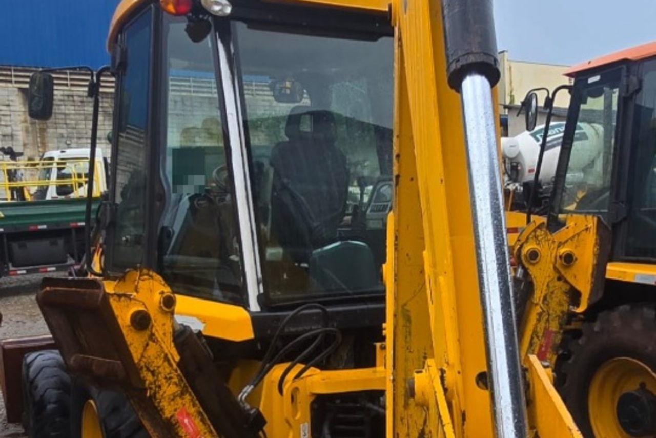 JCB 3CX - 17/17 2