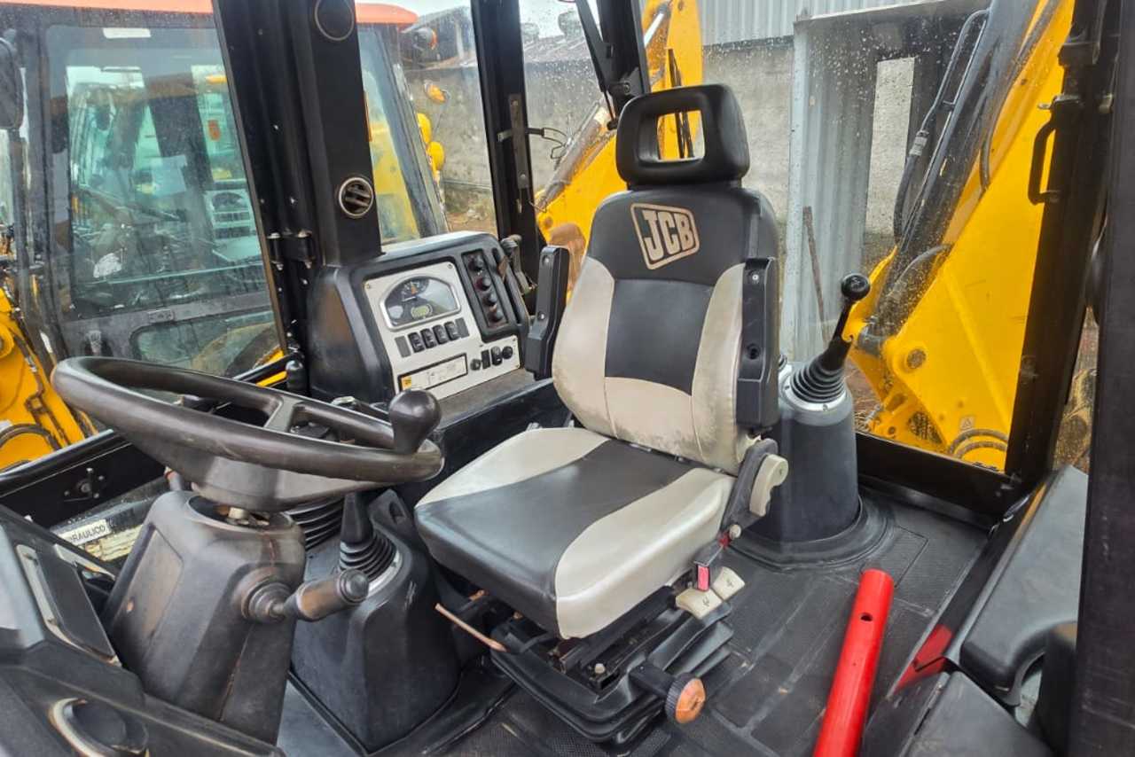 JCB 3CX - 17/17 4