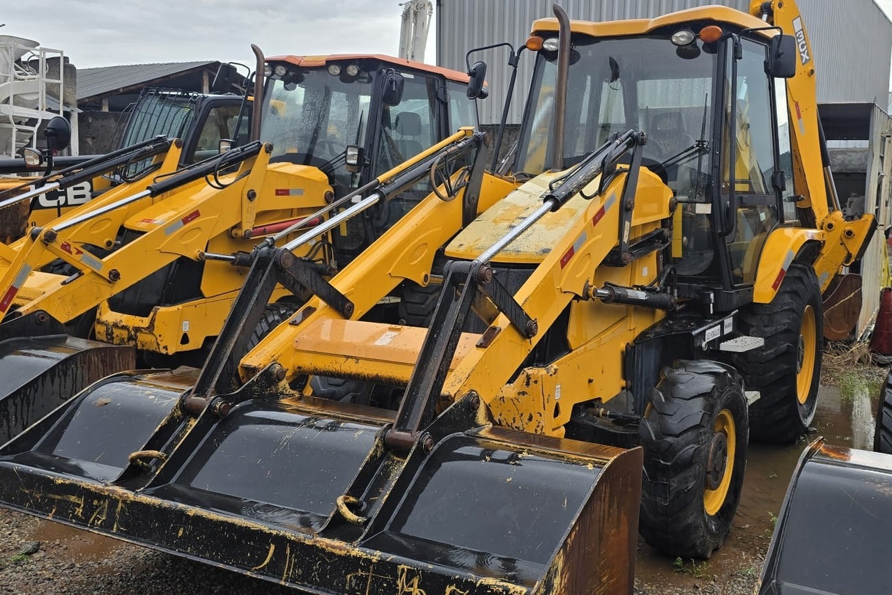 JCB 3CX - 17/17 5