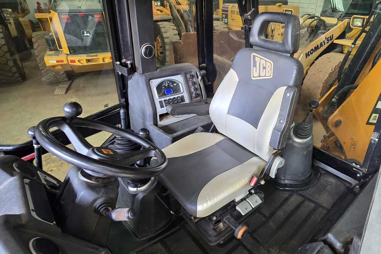 JCB 3CX - 23/23 2