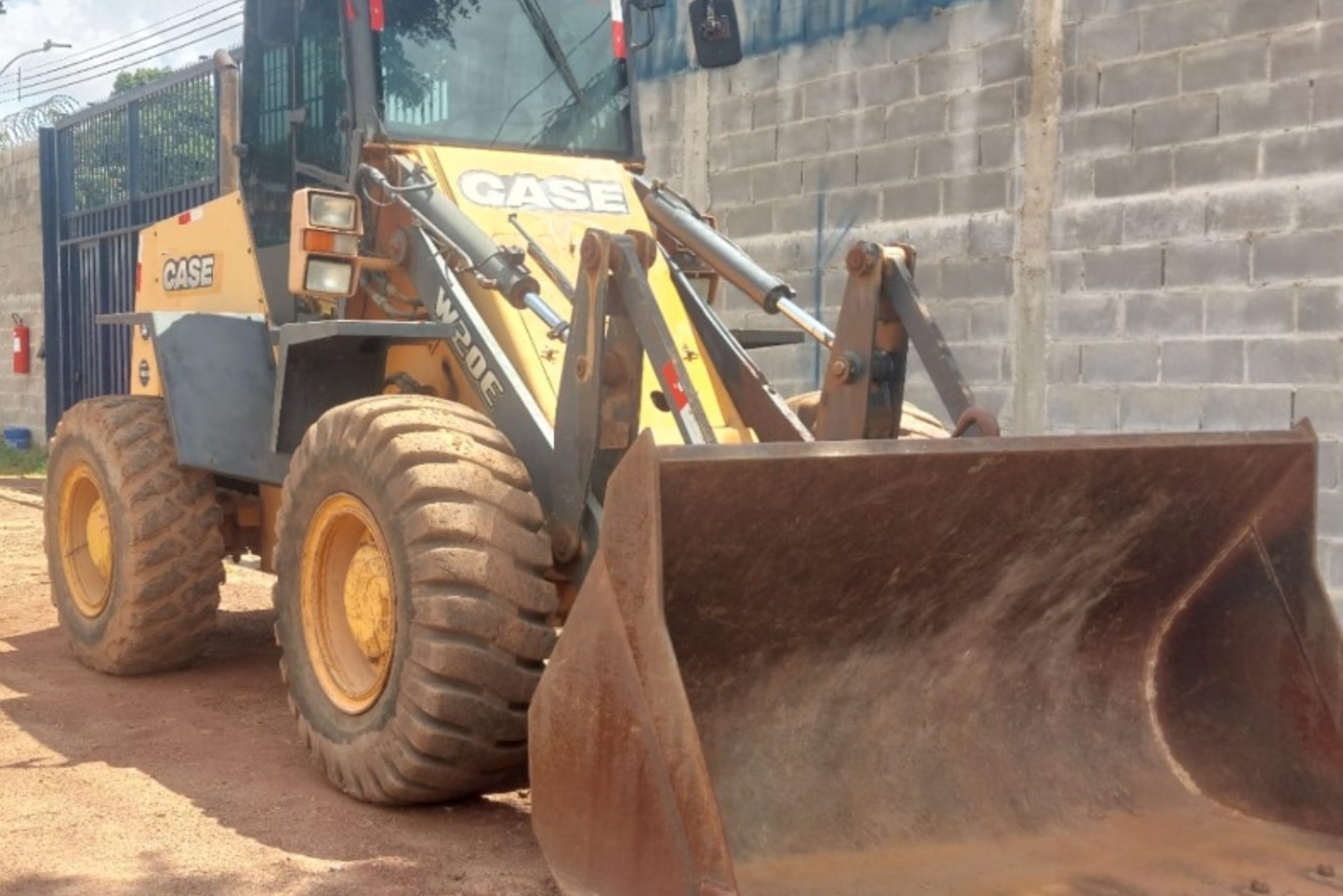 Case W20E - 12/12 5