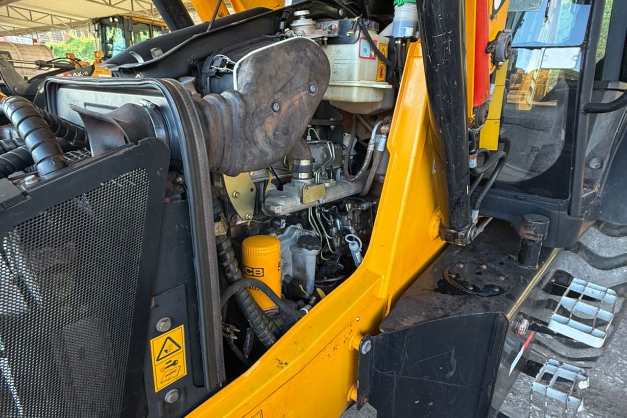 JCB 3CX - 18/18 7