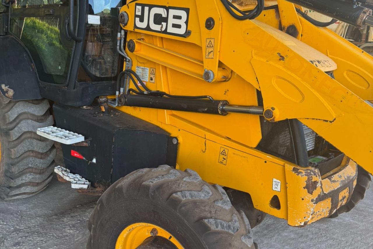 JCB 3CX - 18/18 8