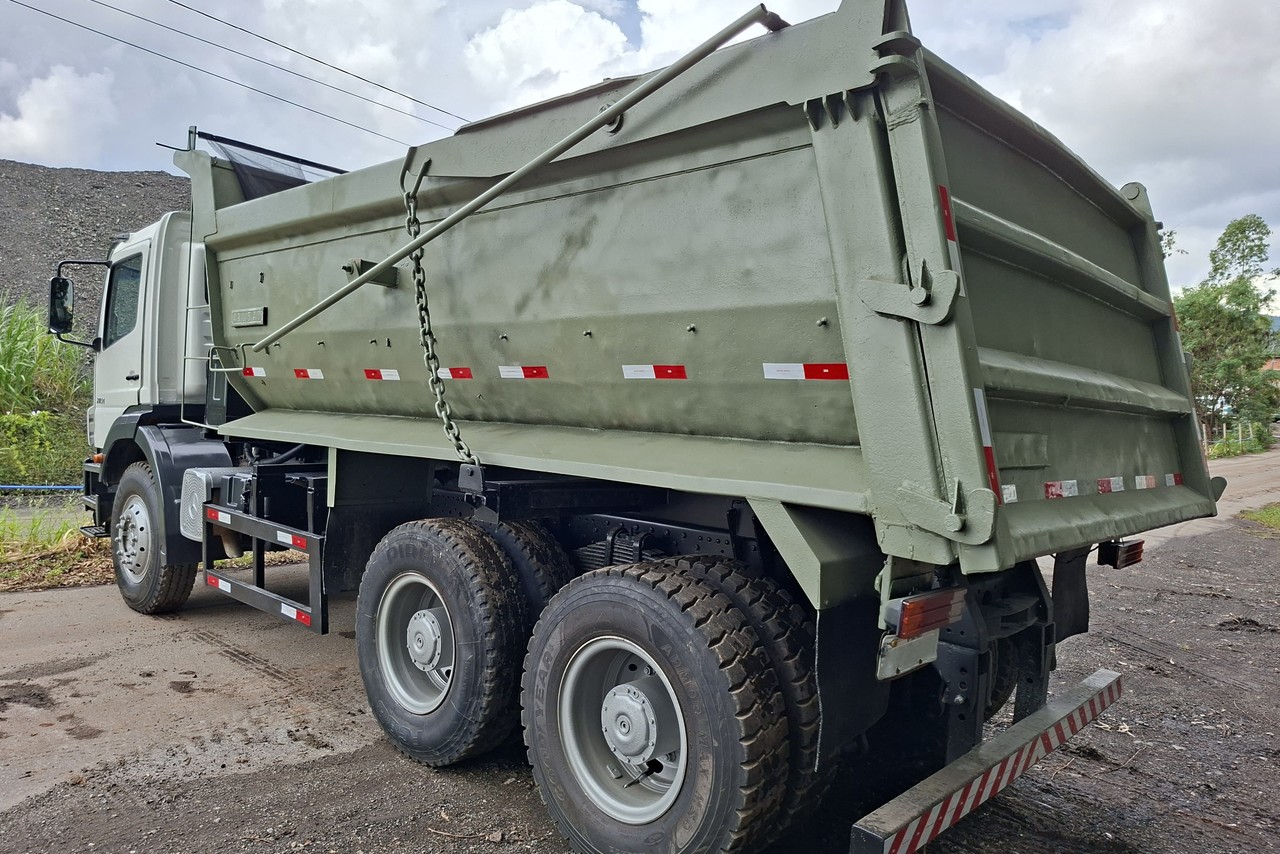 Mercedes Benz Axor 2831 - 12/12 3