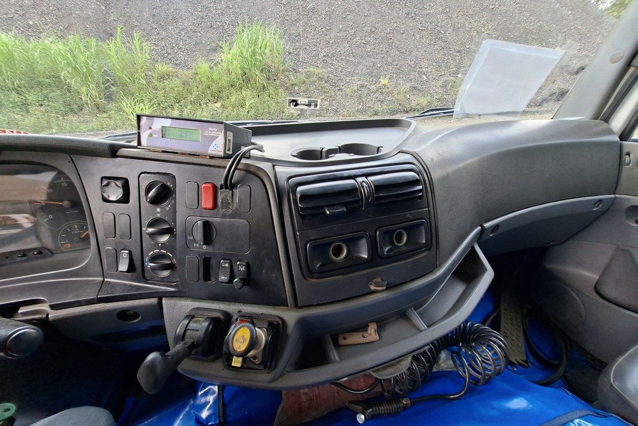 Mercedes Benz Axor 2831 - 12/12 11