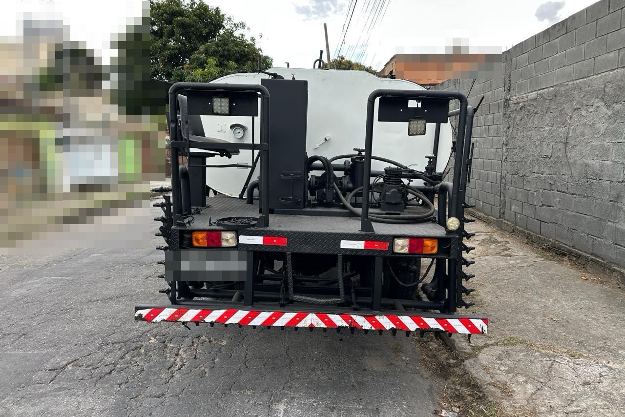 Mercedes Benz MB 1520 - 06/06 3
