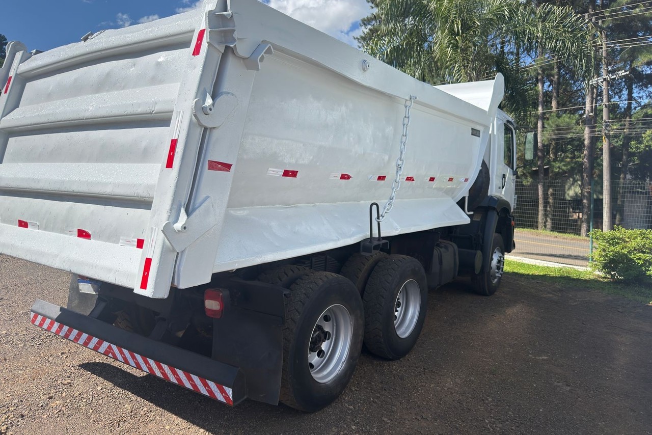 Volkswagen 31-280 E Constel. 6x4 - 13/13 3