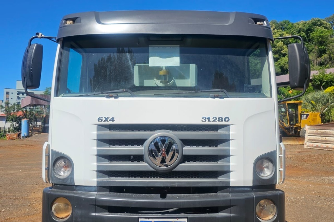 Volkswagen 31-280 E Constel. 6x4 - 13/13 4