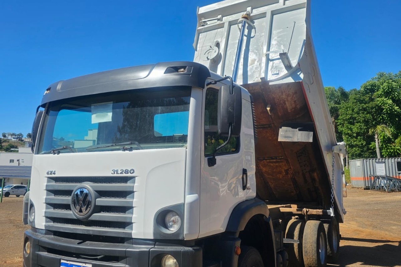 Volkswagen 31-280 E Constel. 6x4 - 13/13 5