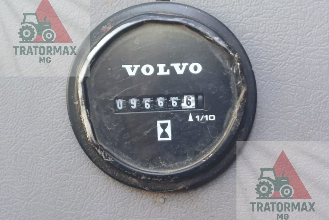 Volvo EC210 - 20/20 10