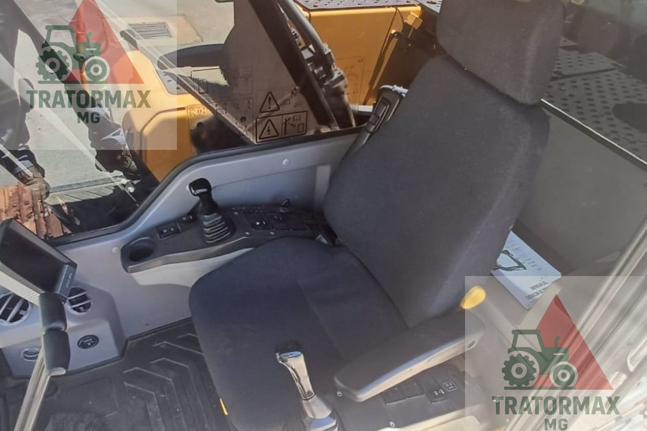 Volvo EC210 - 20/20 16