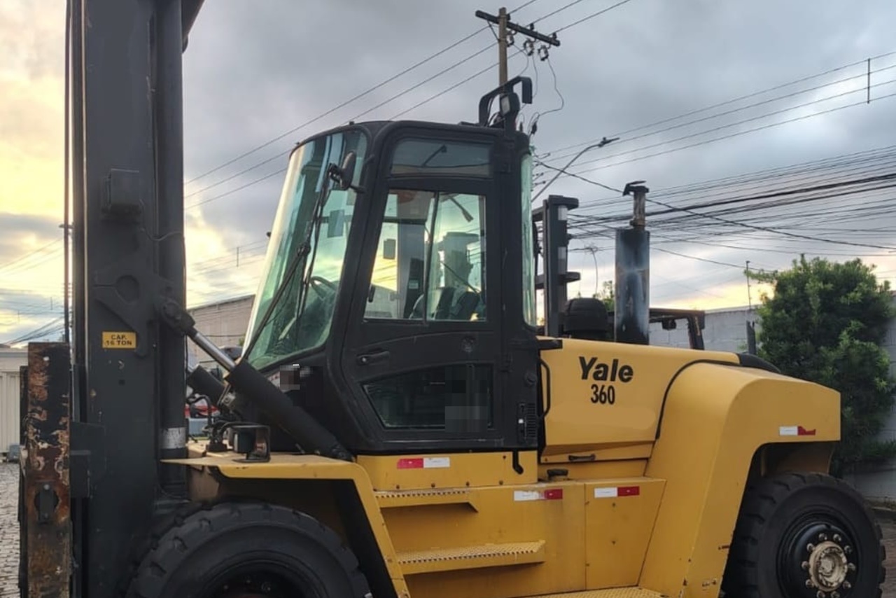 Yale Empilhadeira - 14/14 4