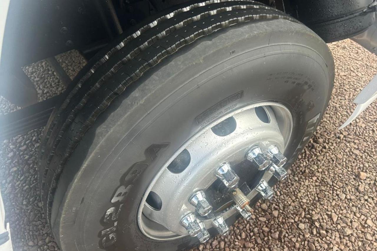 Mercedes Benz MB 1620 - 06/06 8