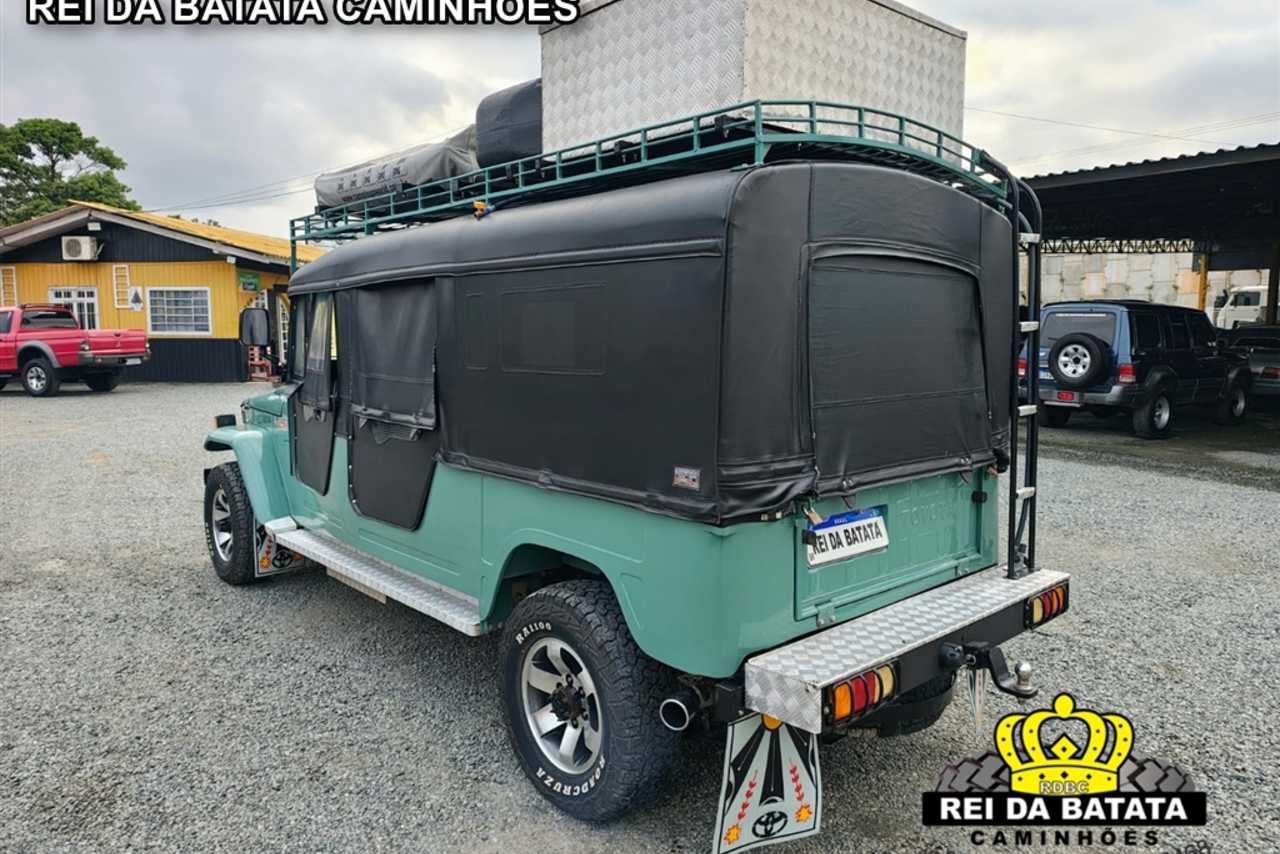 Toyota Bandeirantes - 88/88 4