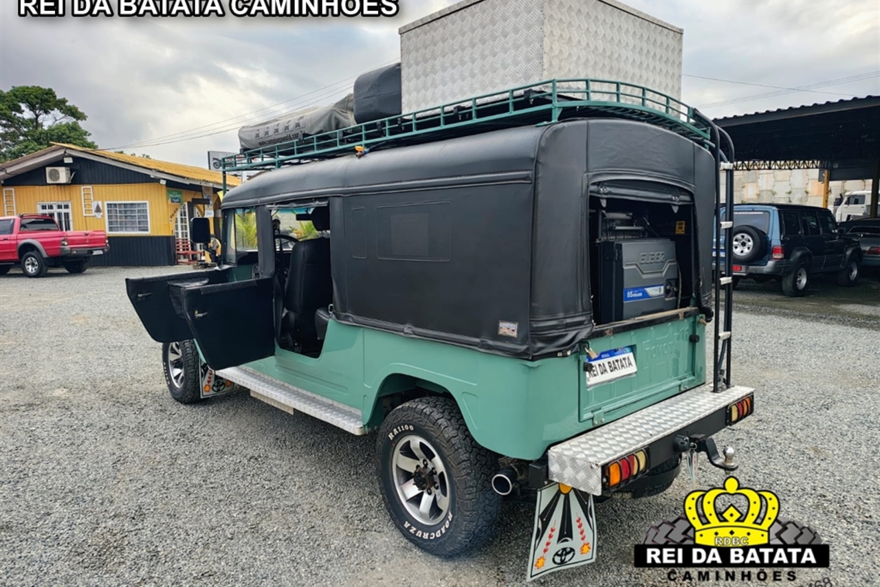 Toyota Bandeirantes - 88/88 10