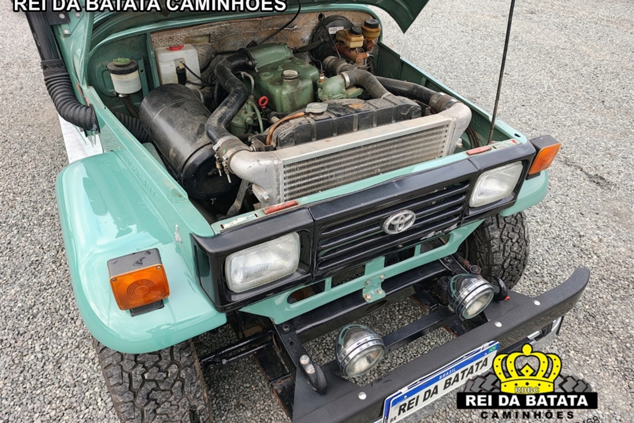 Toyota Bandeirantes - 88/88 17
