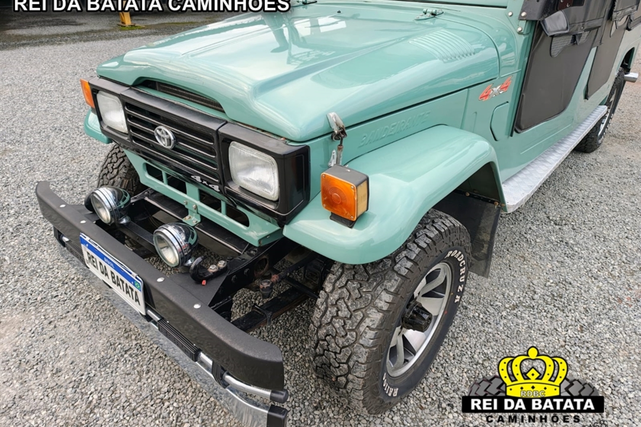 Toyota Bandeirantes - 88/88 19
