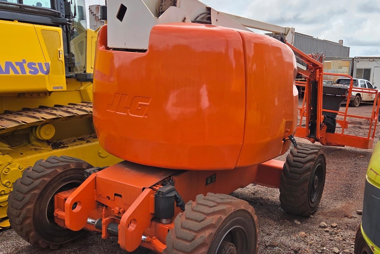 JLG 450AJ - 08/08 4