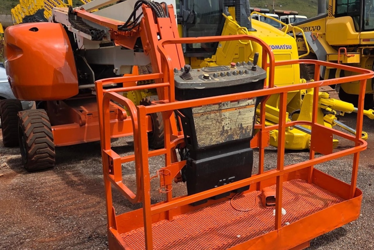 JLG 450AJ - 08/08 6