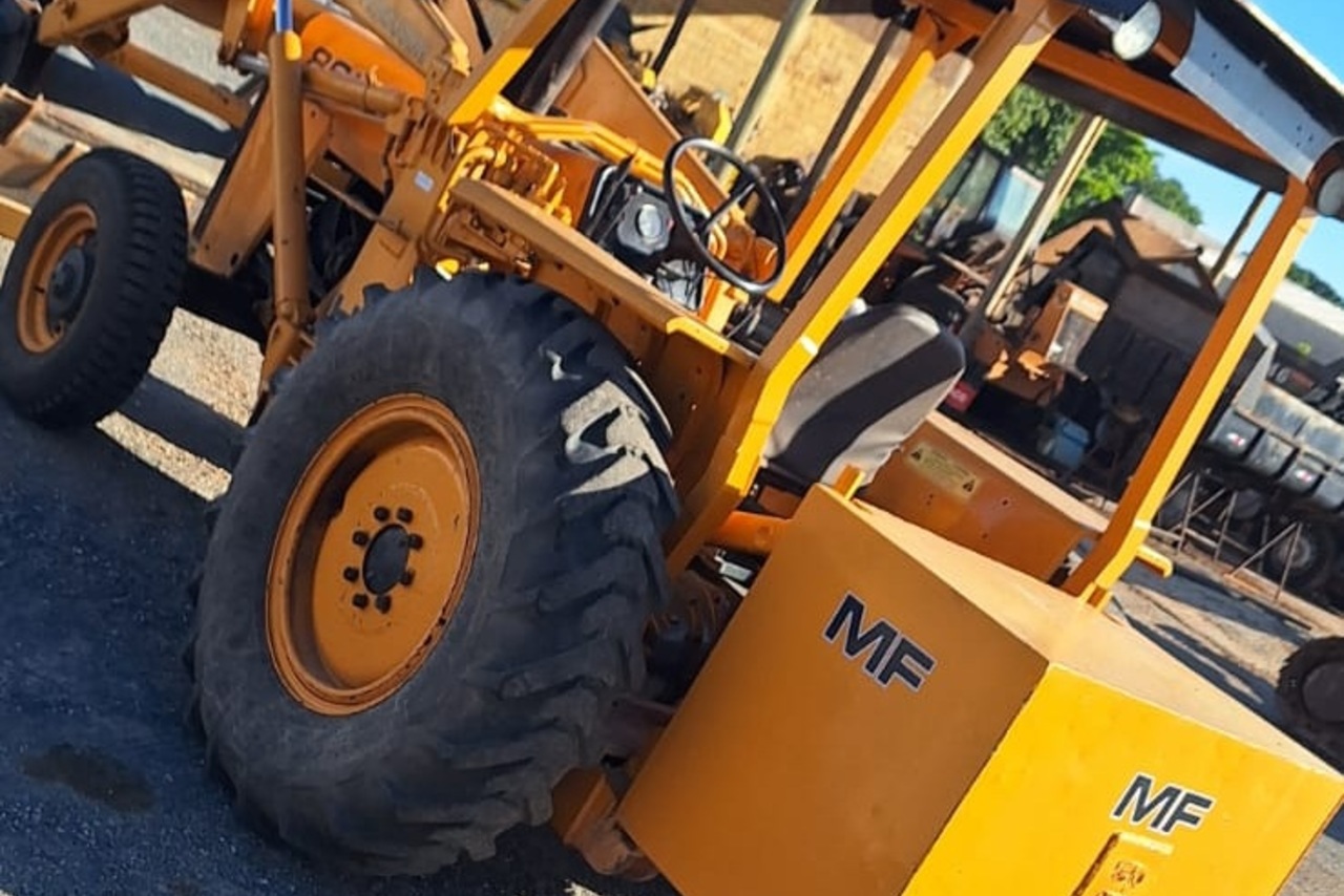 Massey Ferguson Pula Pula - 94/94 2
