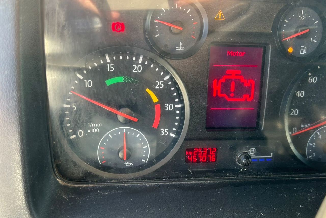 Volkswagen 10-160 E Delivery - 14/14 8